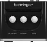 Interface de Áudio UM2 Preta BEHRINGER
