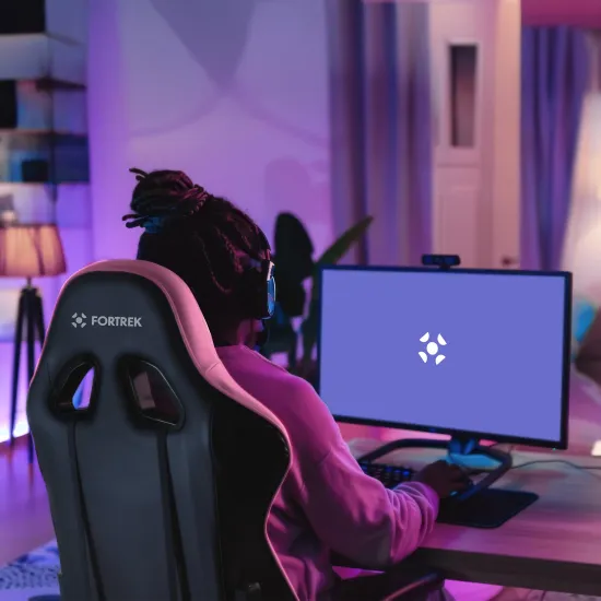 Cadeira Gamer Fortrek Vickers Preta/Rosa