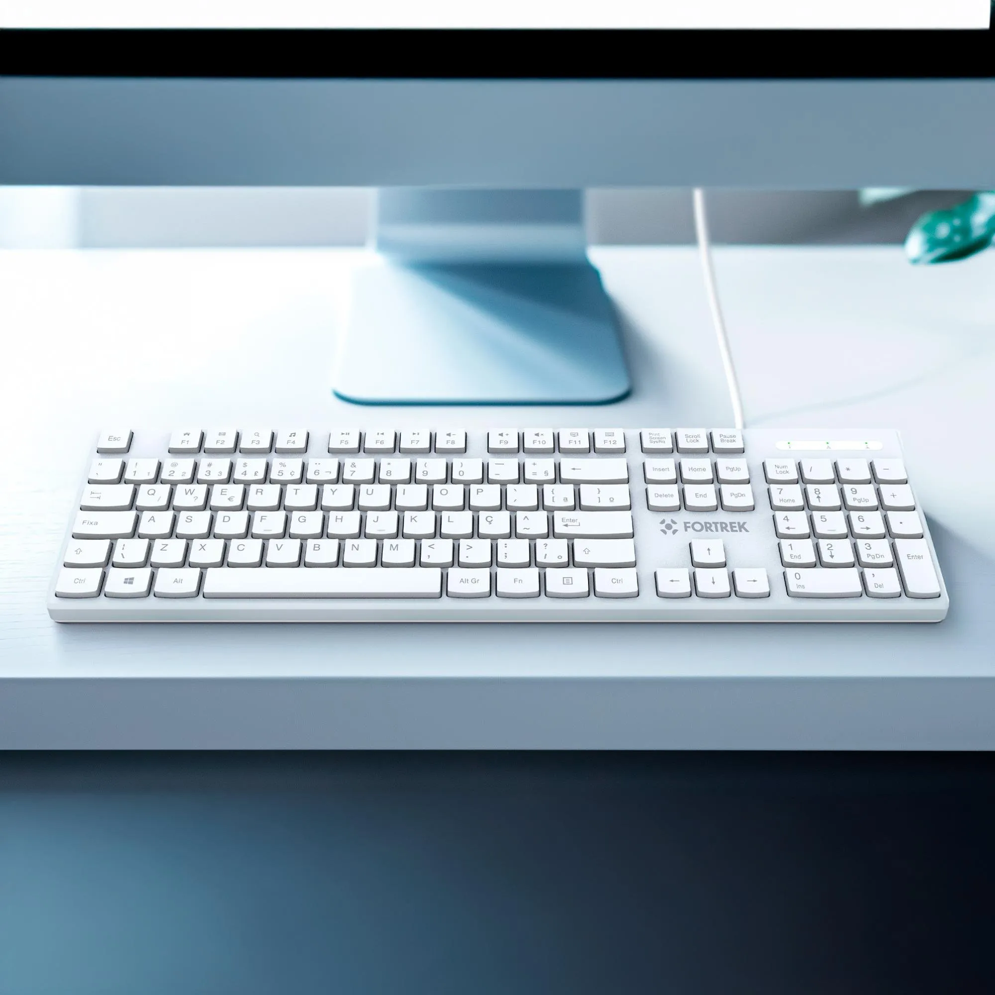 Teclado Office Fortrek K15 Slim USB ABNT2 Branco